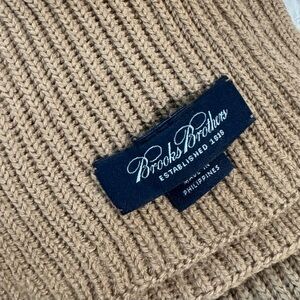 BROOKS BROTHERS ✨ classic merino wool knit scarf camel tan unisex
